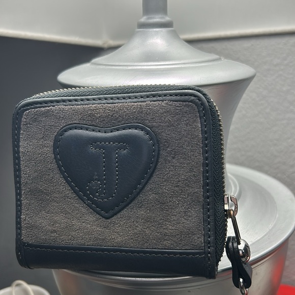 Vintage Juicy Couture Velour Small Brown Wallet - Picture 2 of 10